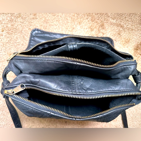 Victoria leather company purse Crossbody Flap Front Black - Picture 7 of 8